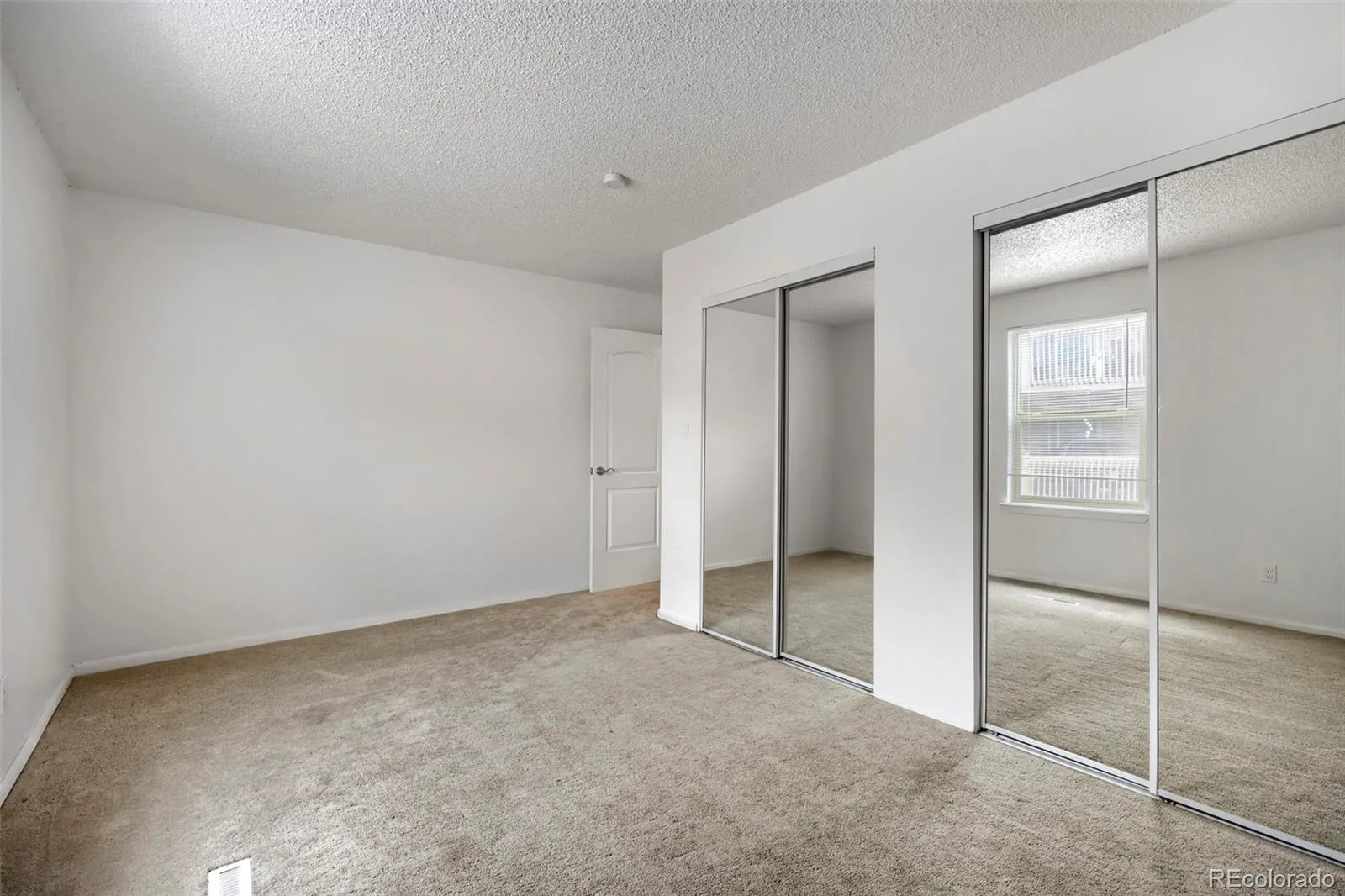 701 N Harlan Street #E27 Lakewood CO 80214 | MLS #REC5537084 08172026193923 1600 15