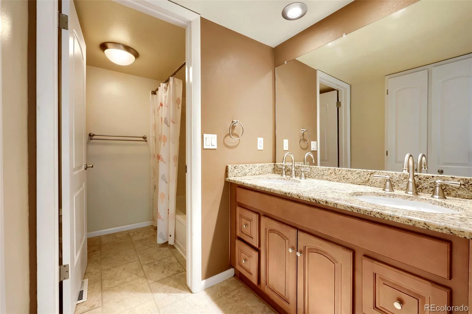 701 N Harlan Street #E27 Lakewood CO 80214 | MLS #REC5537084 08172026193923 1600 4