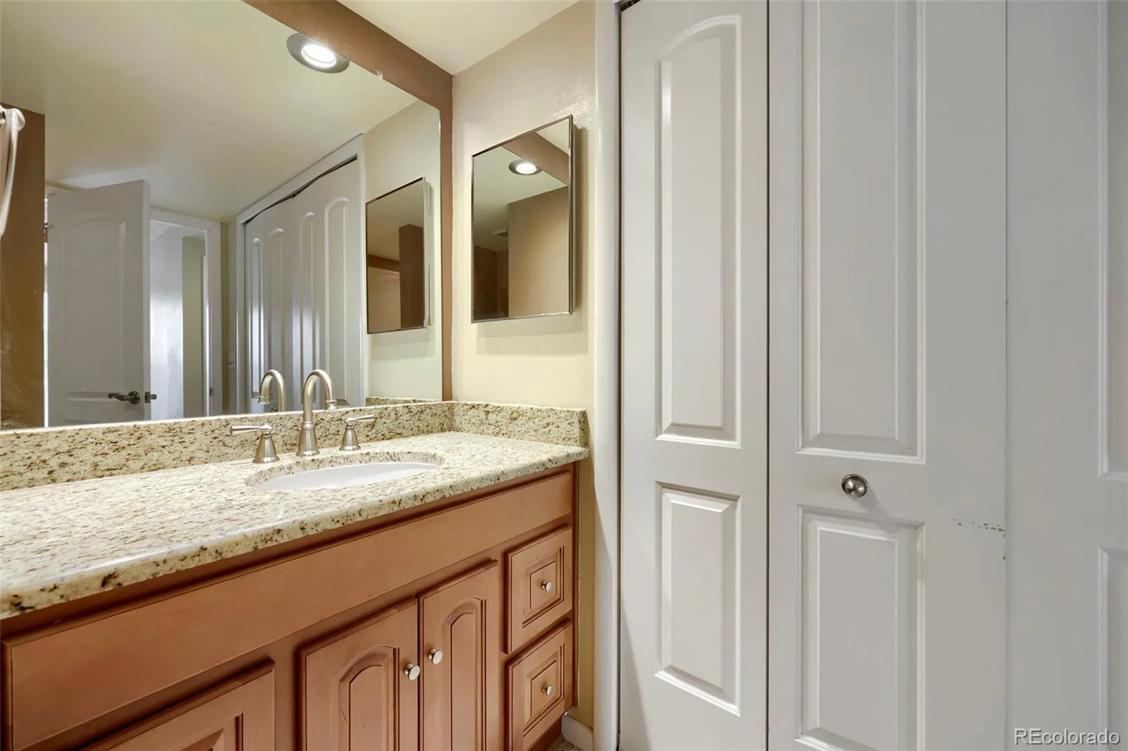 701 N Harlan Street #E27 Lakewood CO 80214 | MLS #REC5537084 08172026193923 1600 6