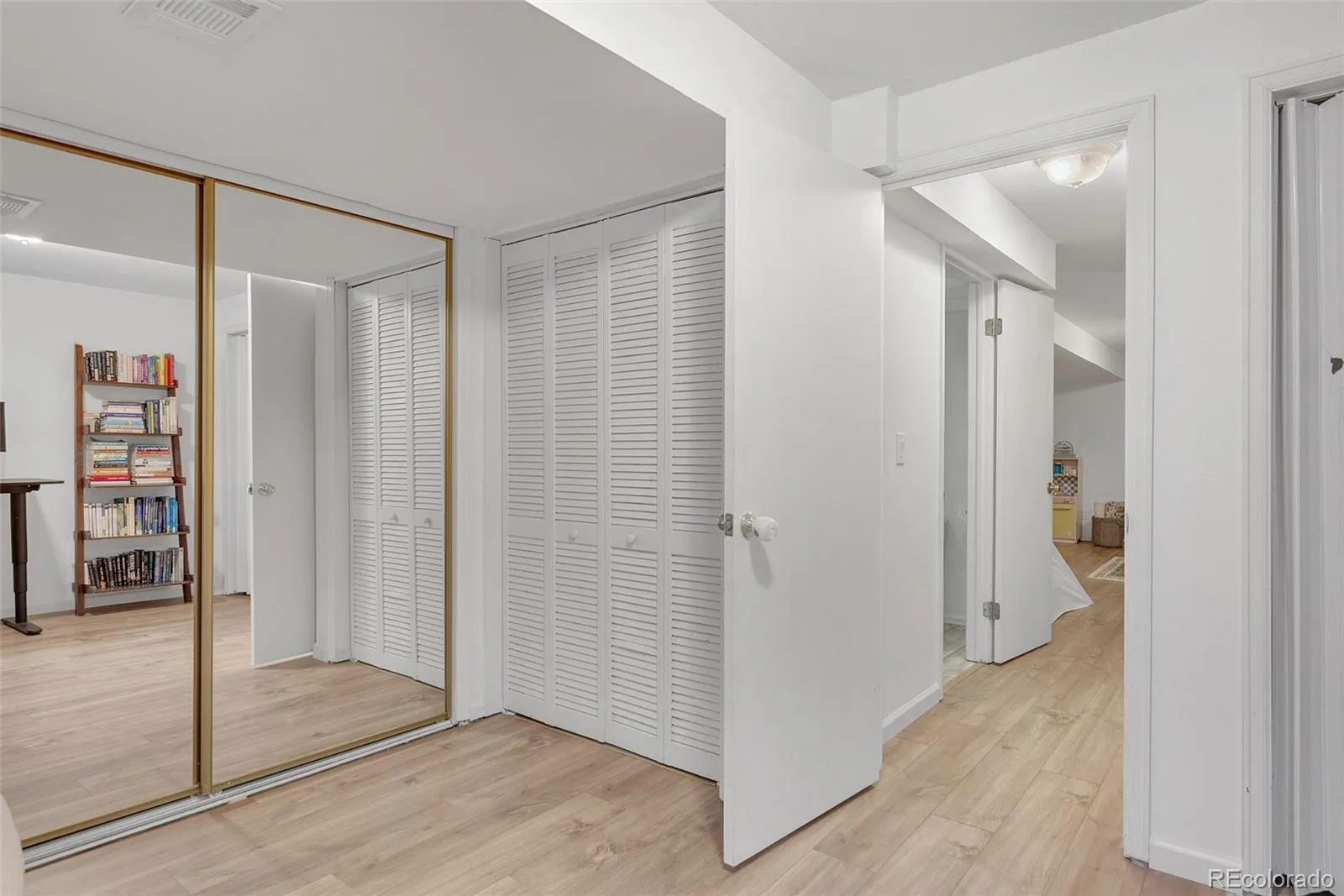 3686 S Depew Street #7 Denver CO 80235 MLS #REC5537220 04092026214326 1600 26