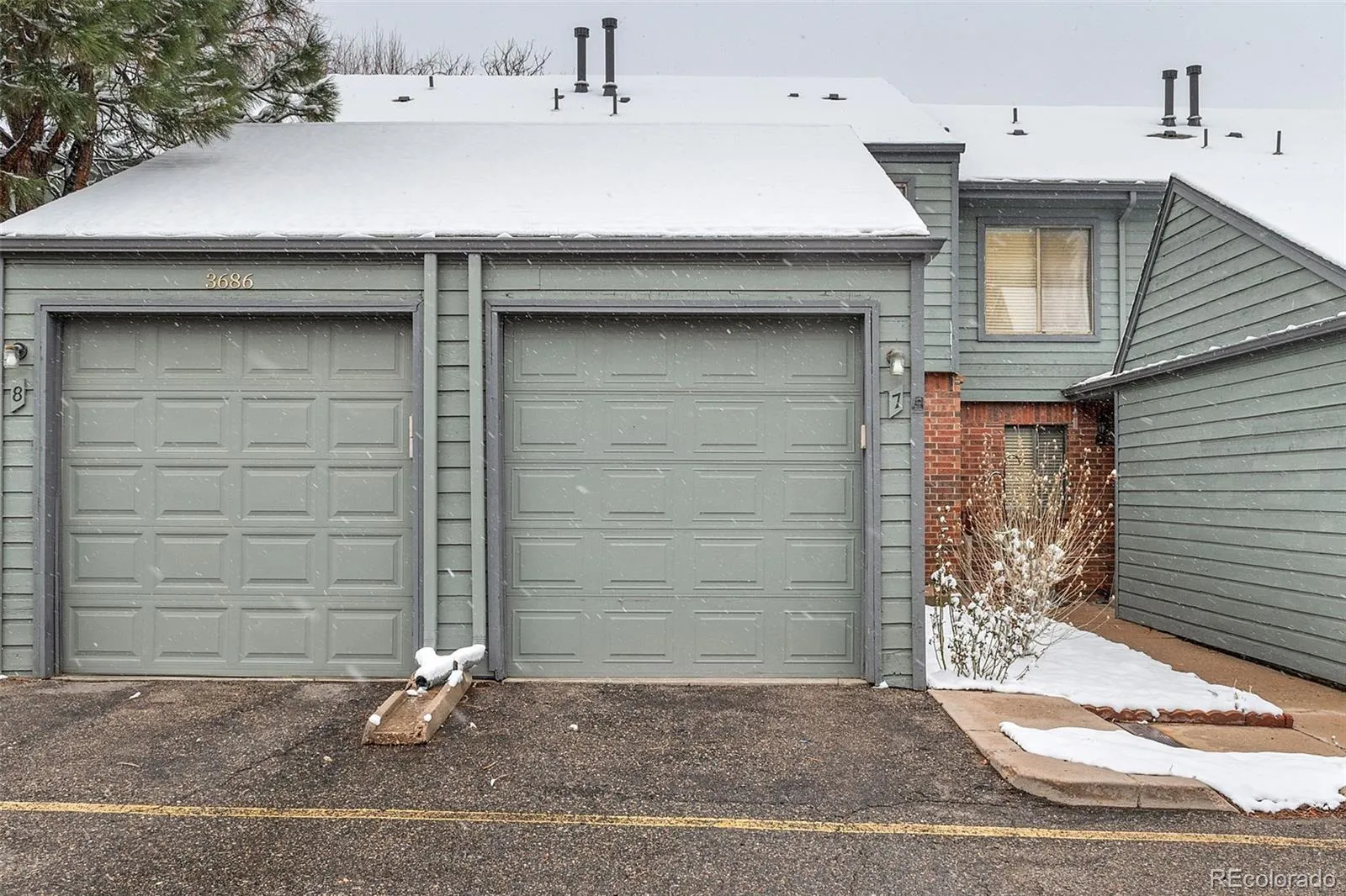 3686 S Depew Street #7 Denver CO 80235 MLS #REC5537220 04092026214326 1600 35