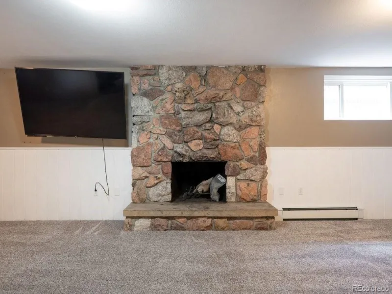 1045 S Cody Street Lakewood CO 80226 | MLS #REC5537855 09252026033659 800 34