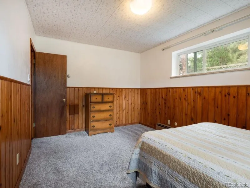 1045 S Cody Street Lakewood CO 80226 | MLS #REC5537855 09252026033659 800 37