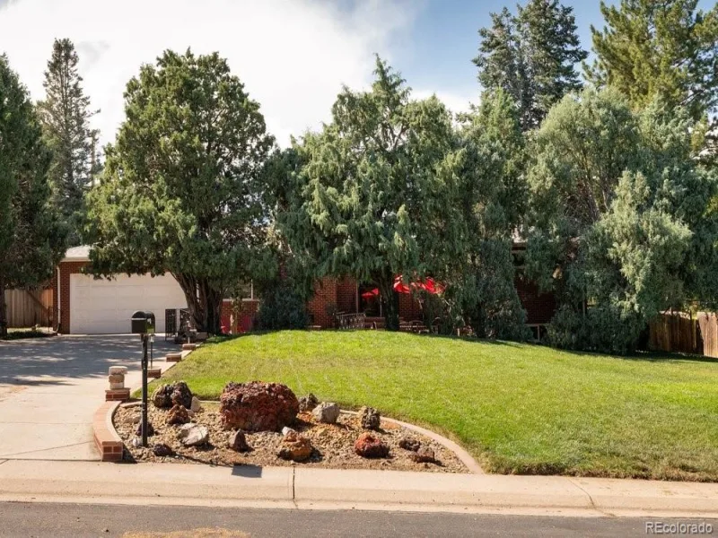 1045 S Cody Street Lakewood CO 80226 | MLS #REC5537855 09252026033659 800 8