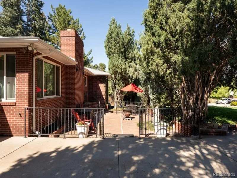 1045 S Cody Street Lakewood CO 80226 | MLS #REC5537855 09252026033659 800 9