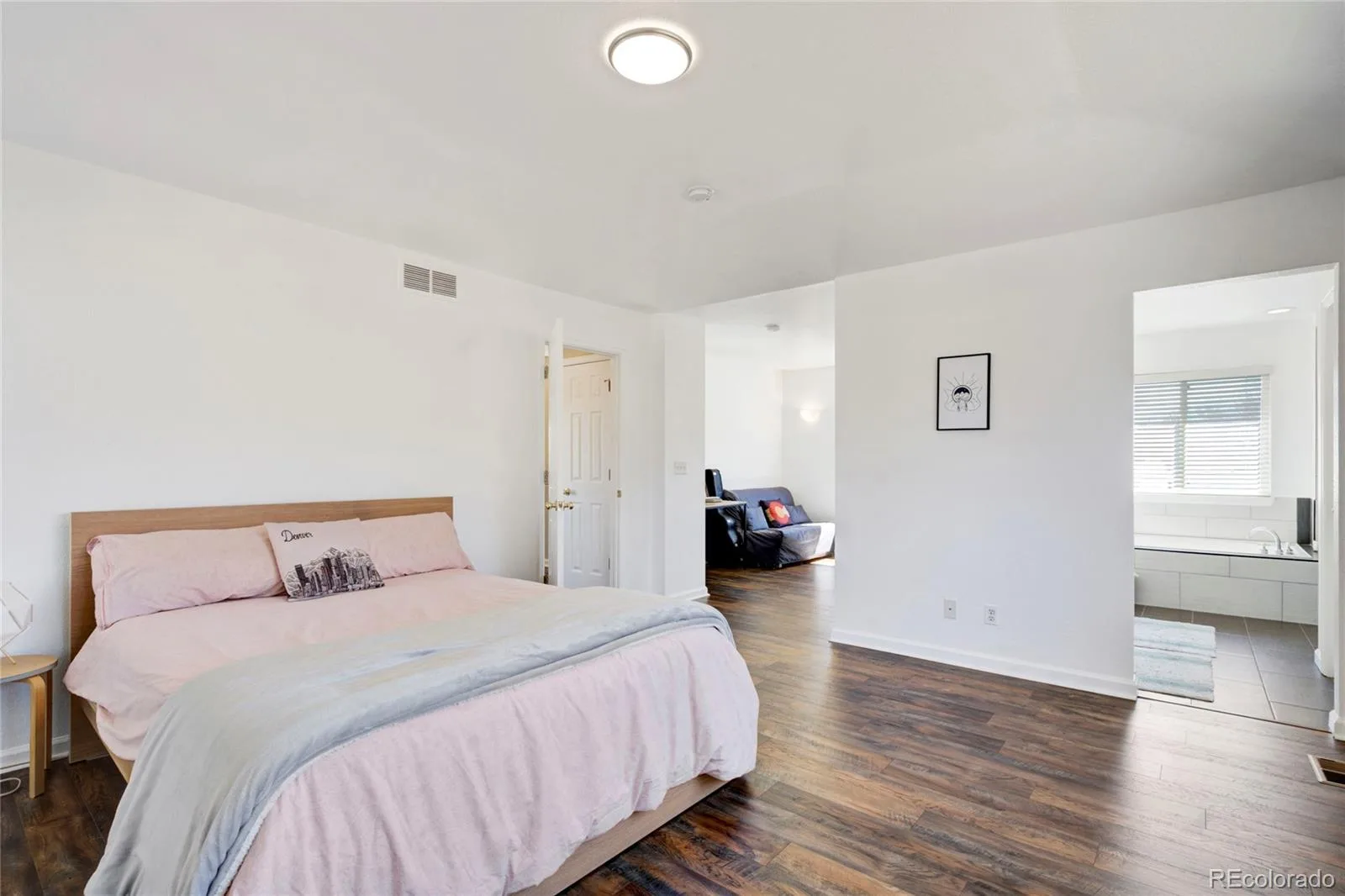 7918 E Vassar Drive Denver CO 80231 MLS #REC5538543 07012026222741 1600 17