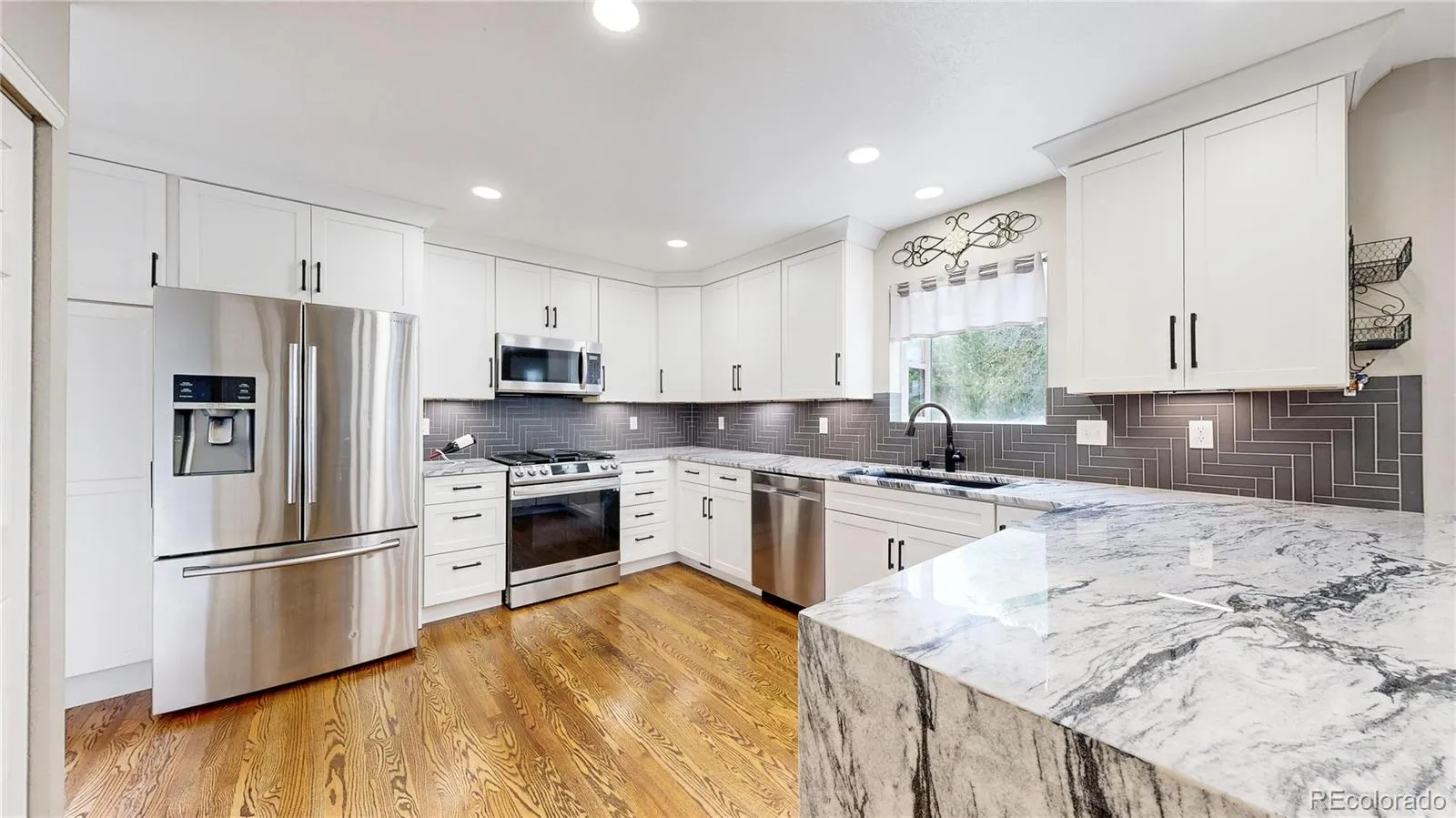 04102026020740 1600 6