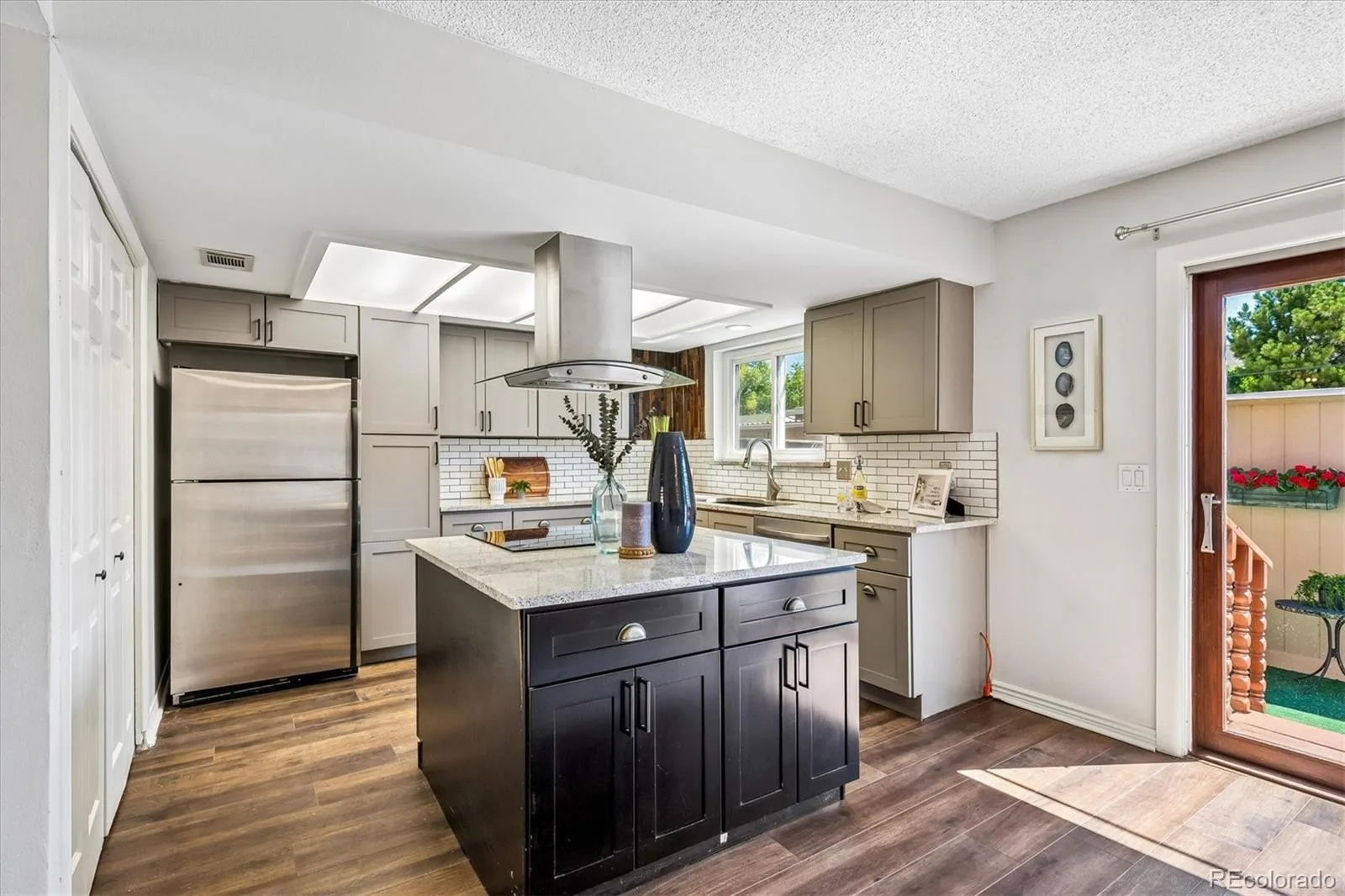 3952 S Yosemite Street Denver CO 80237 | MLS #REC5543154 07142026180847 1600 2