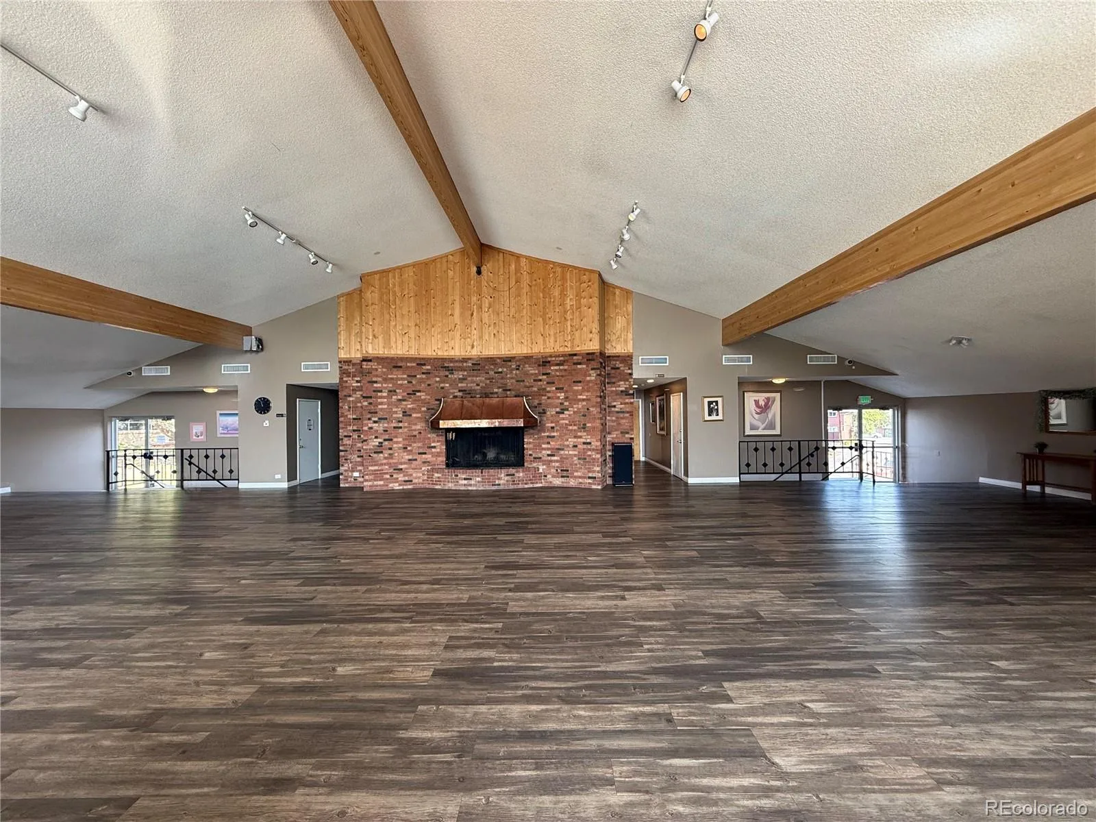 3952 S Yosemite Street Denver CO 80237 | MLS #REC5543154 07142026180847 1600 37
