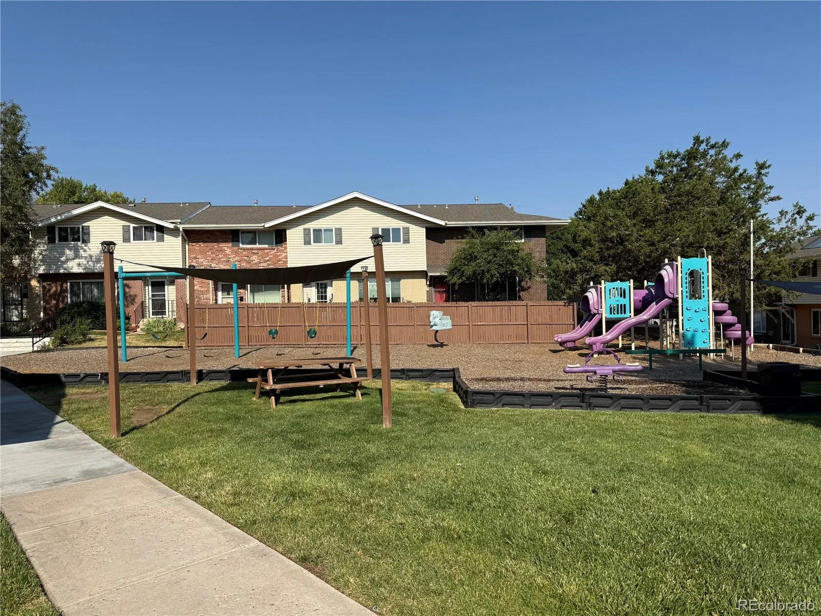 3952 S Yosemite Street Denver CO 80237 | MLS #REC5543154 07142026180847 1600 38