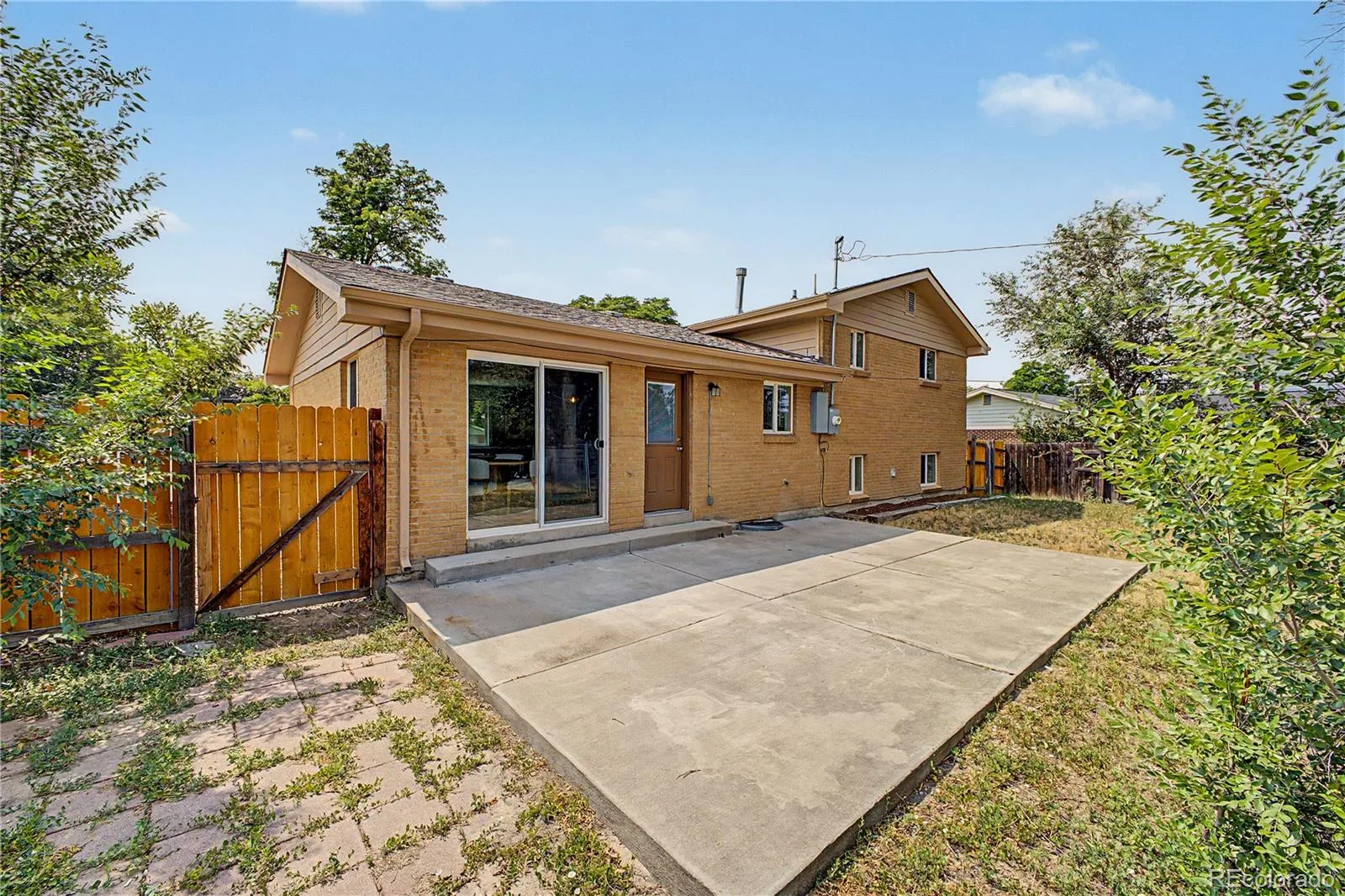 328 Troy Street Aurora CO 80011 MLS #REC5543375 06252026223751 1600 18