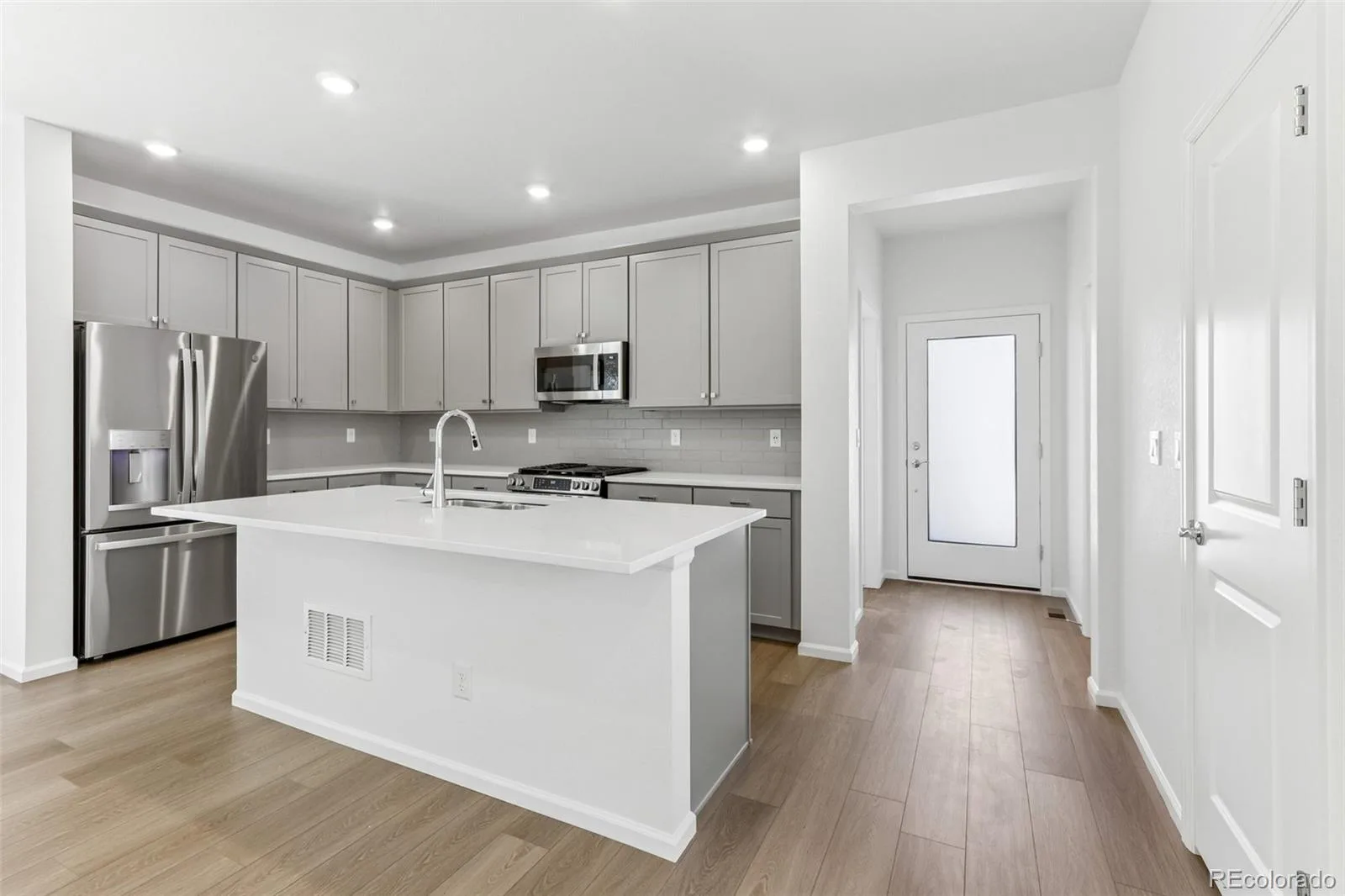 08102026182333 1600 4