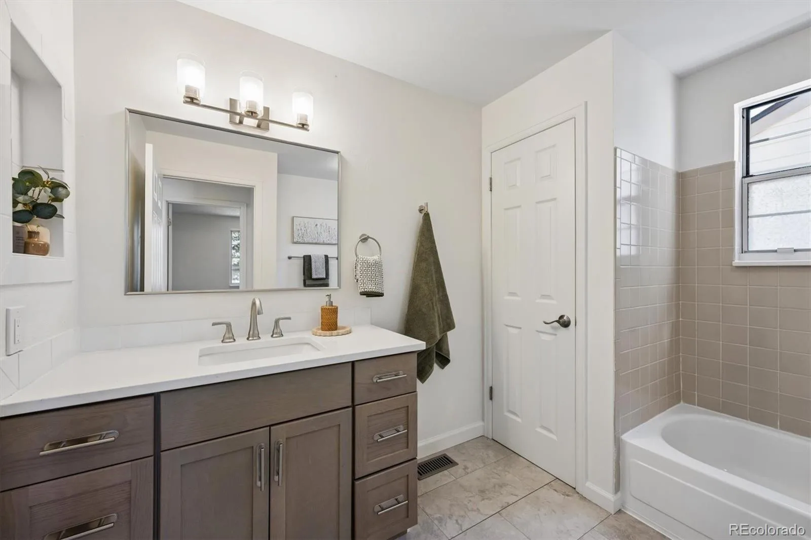 8285 Jellison Court Arvada CO 80005 MLS #REC5543902 06132026192251 1600 21
