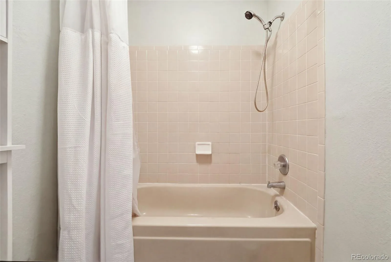 14434 E 1st Drive #B07 Aurora CO 80011 | MLS #REC5546219 09242026181635 1600 19