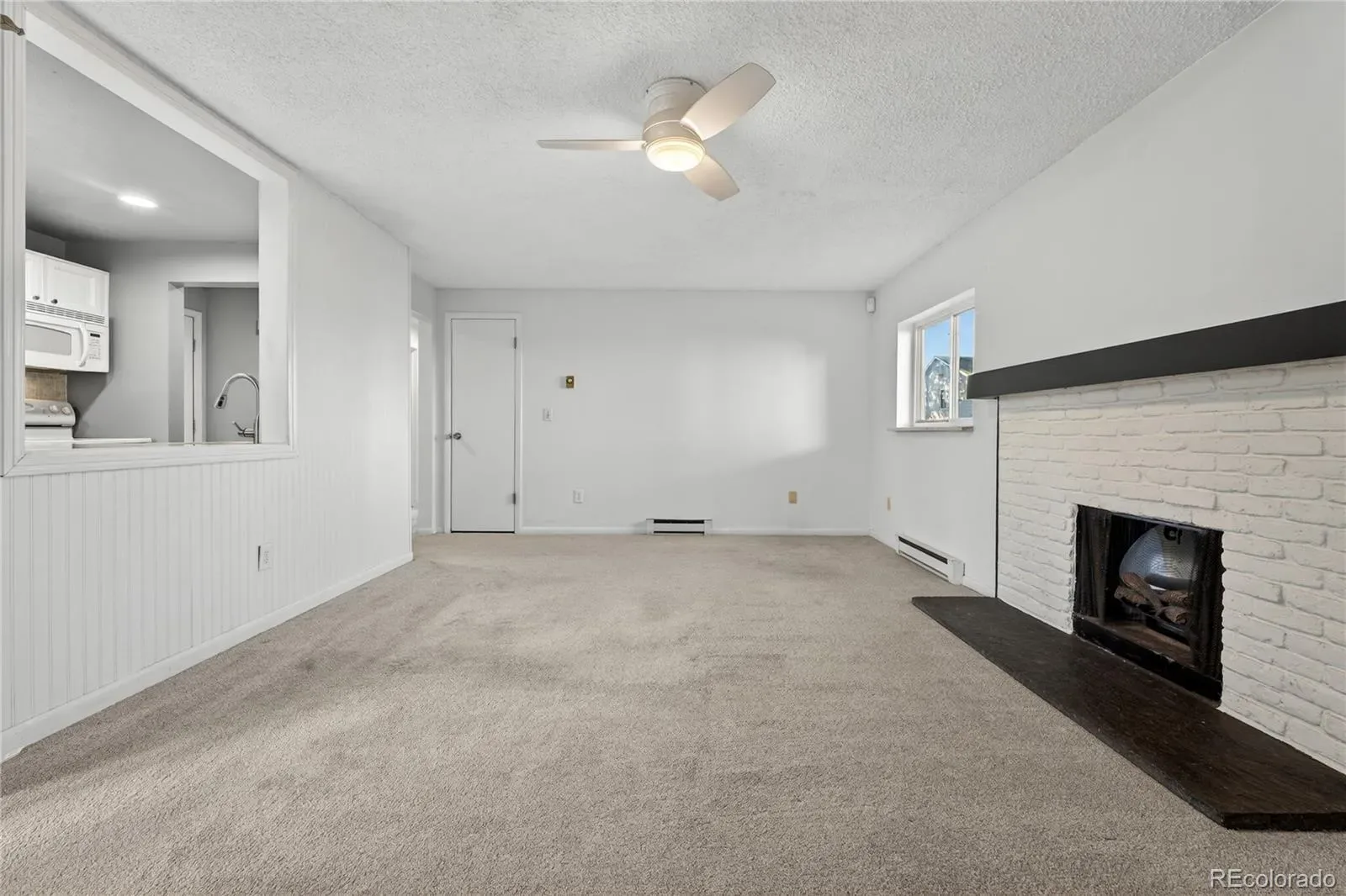 4066 S Atchison Way #101 Aurora CO 80014 MLS #REC5549419 03062026234803 1600 13