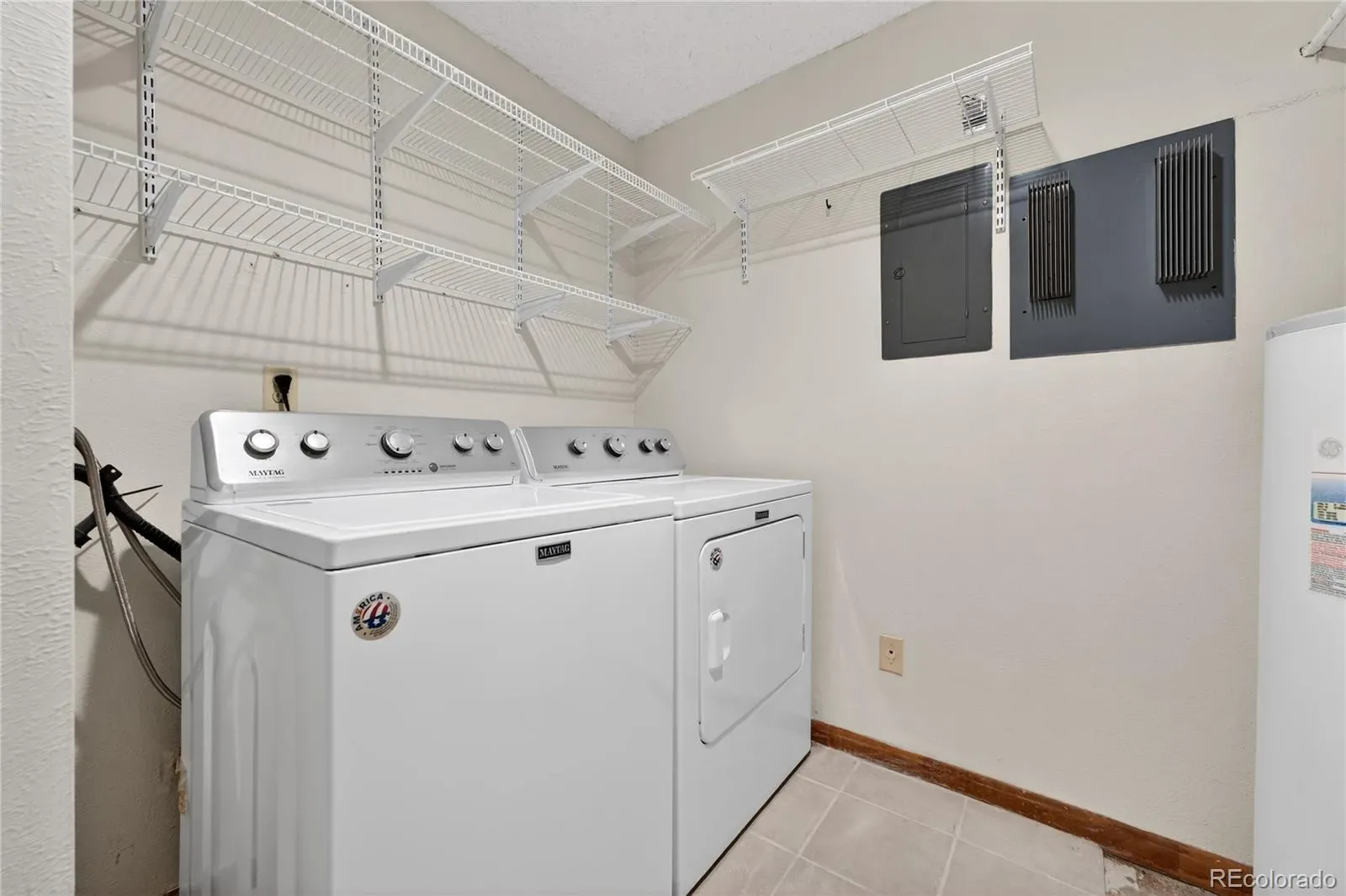 4066 S Atchison Way #101 Aurora CO 80014 MLS #REC5549419 03062026234803 1600 14