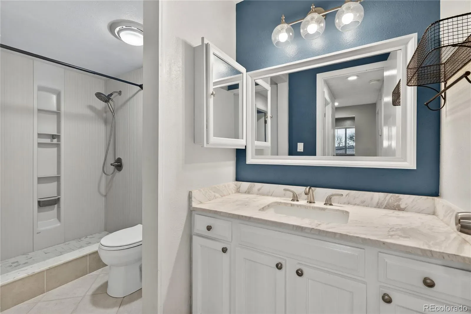 4066 S Atchison Way #101 Aurora CO 80014 MLS #REC5549419 03062026234803 1600 15