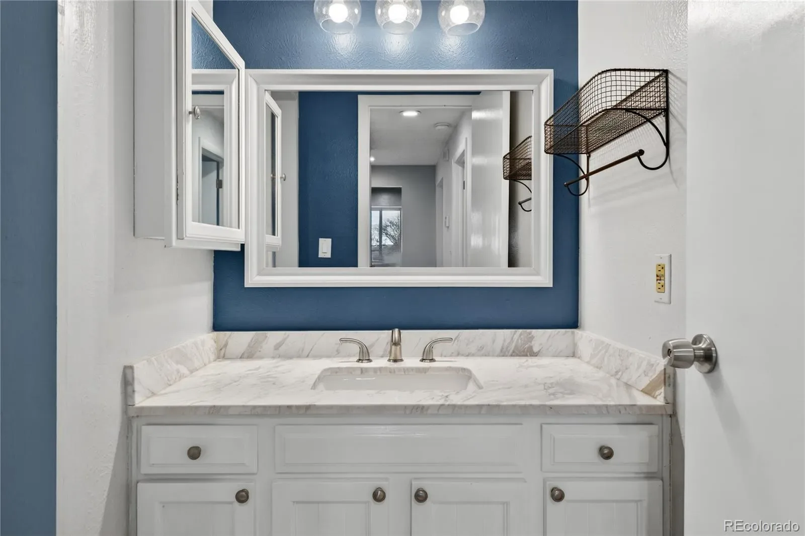 4066 S Atchison Way #101 Aurora CO 80014 MLS #REC5549419 03062026234803 1600 16