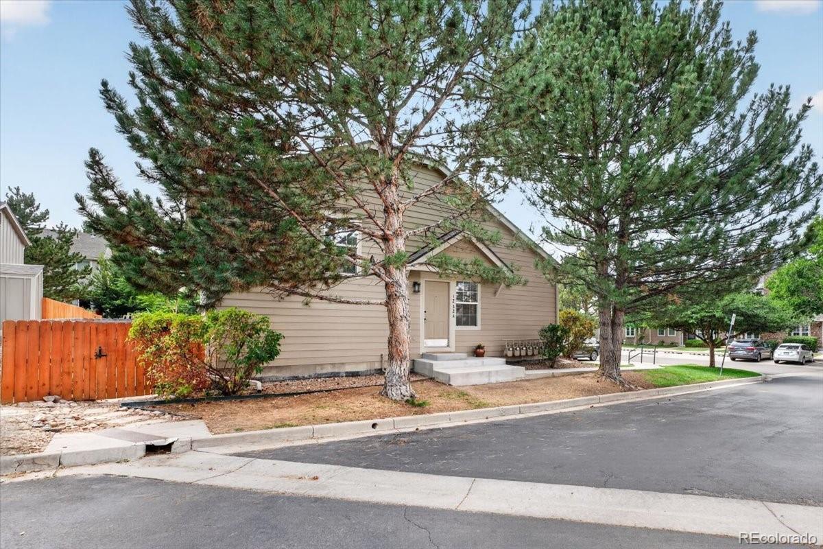 1232 S Waco Street #A Aurora CO 80017 | MLS #REC5550360 MLS #REC5550360 image #0