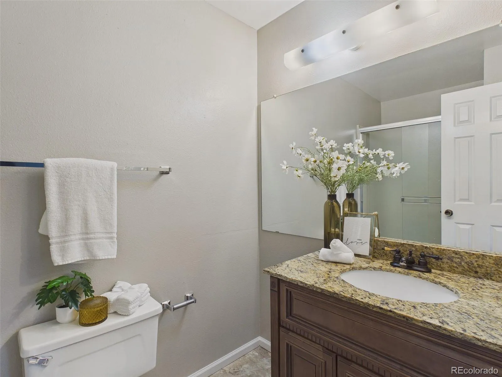 1140 S Monaco Parkway #3 Denver CO 80224 MLS #REC5553718 04212026002957 1600 11
