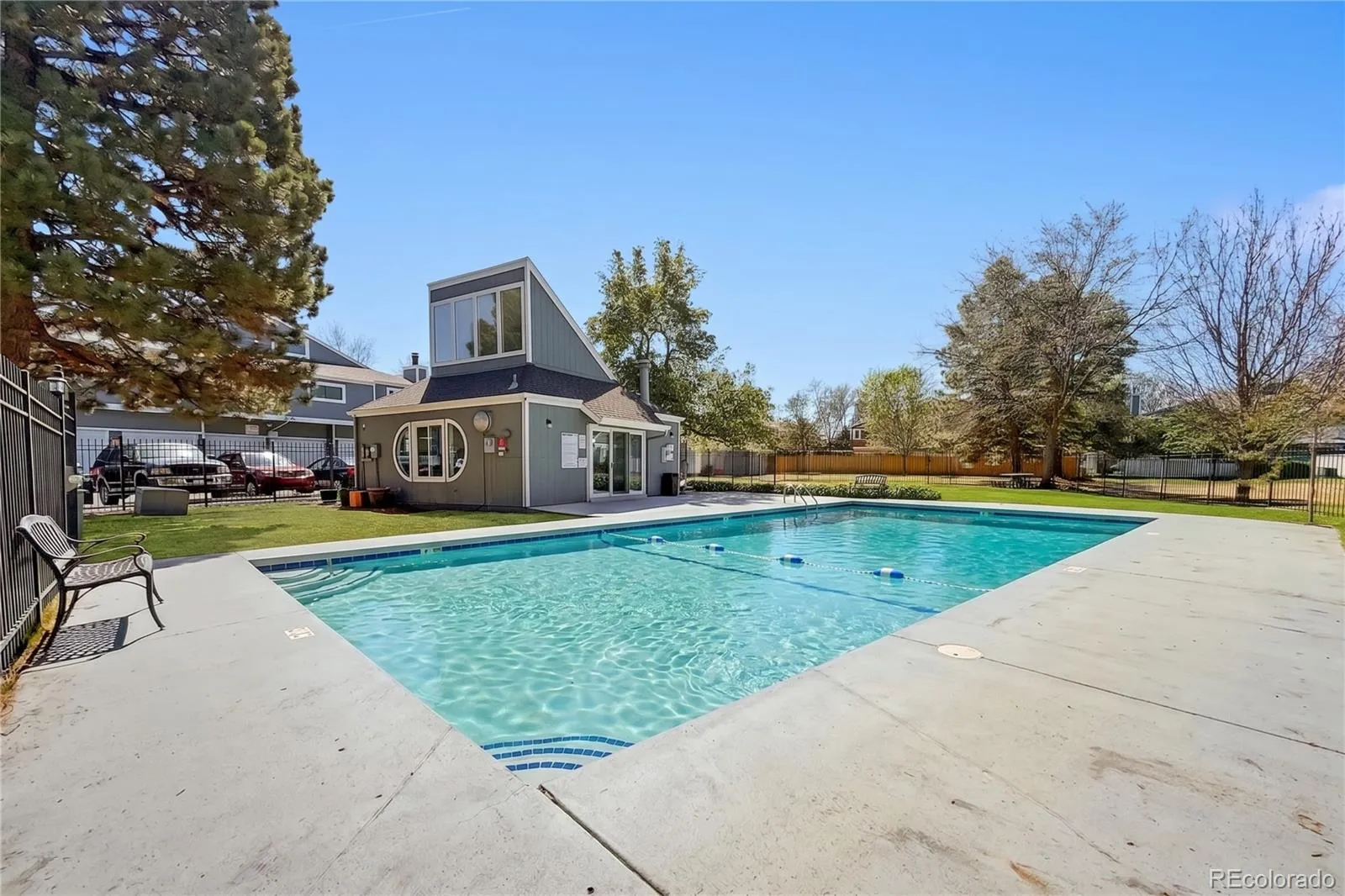 1140 S Monaco Parkway #3 Denver CO 80224 MLS #REC5553718 04212026002957 1600 18
