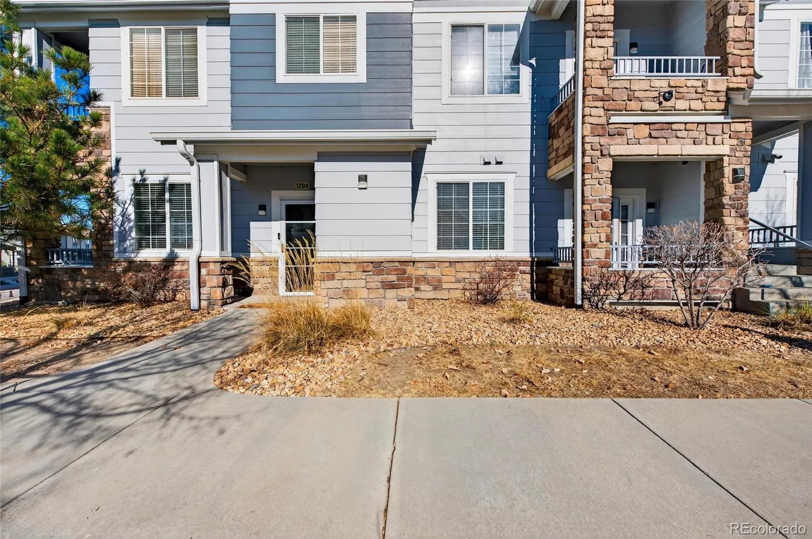5255 Memphis Street #1204 Denver CO 80239 MLS #REC5554077 05152026150136 1600 1
