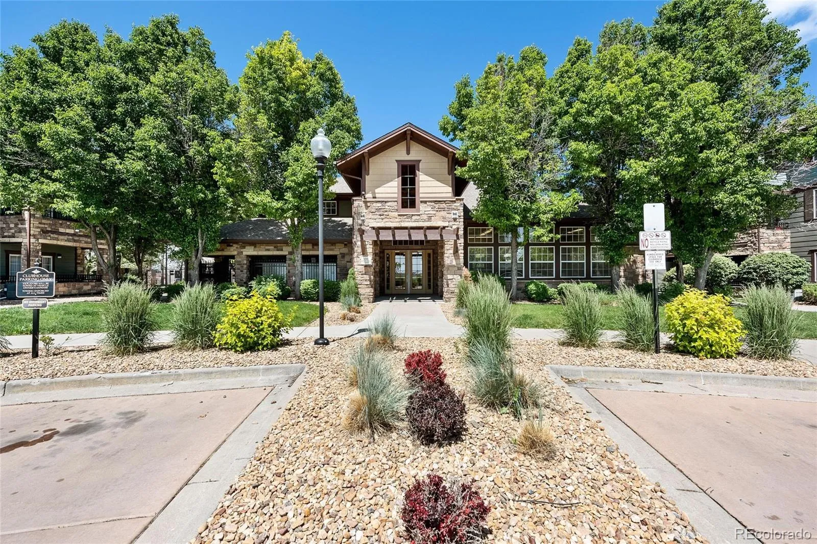 5255 Memphis Street #1204 Denver CO 80239 MLS #REC5554077 05152026150136 1600 23