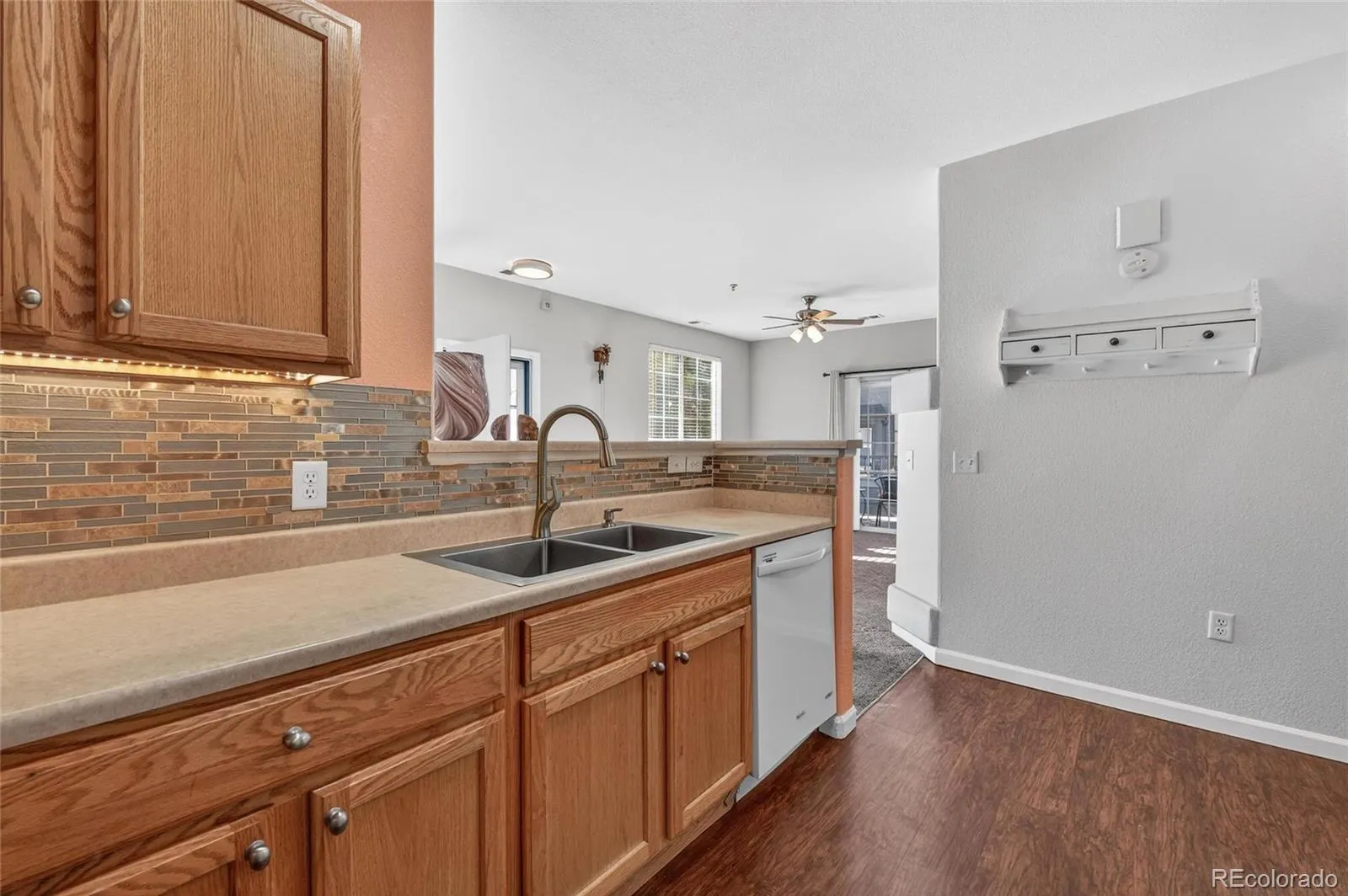 5255 Memphis Street #1204 Denver CO 80239 MLS #REC5554077 05152026150136 1600 7