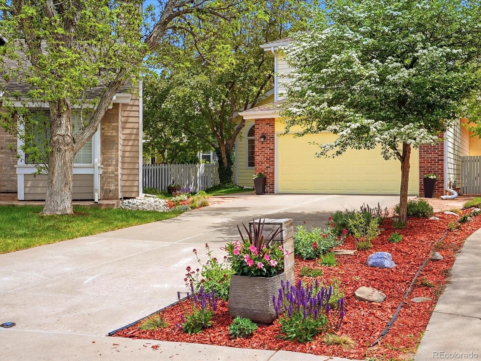 2354 S Harlan Street Lakewood CO 80227 MLS #REC5555159 06192026035601 1600 36