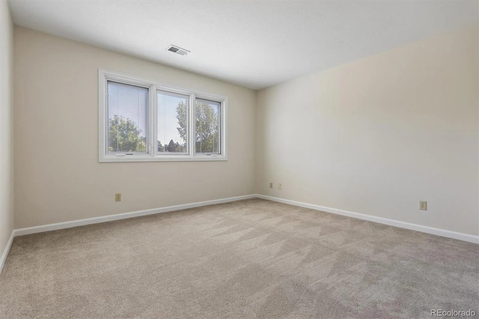 7199 S Chapparal W Circle Centennial CO 80016 | MLS #REC5556544 08282026185903 1600 28
