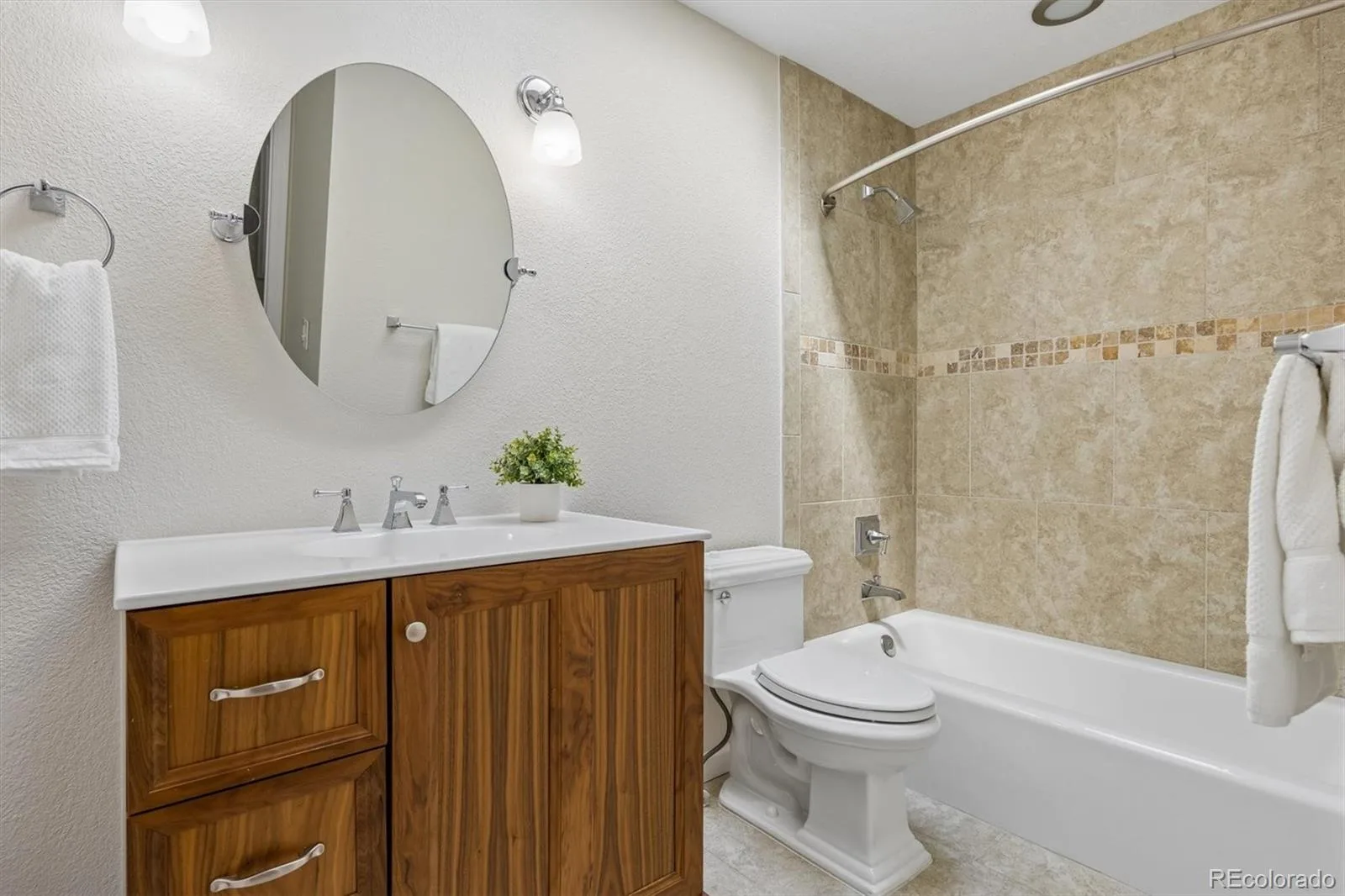 7199 S Chapparal W Circle Centennial CO 80016 | MLS #REC5556544 08282026185903 1600 33