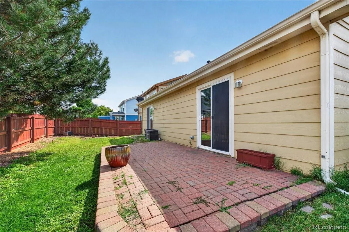 5574 Kalispell Street Denver CO 80239 | MLS #REC5557770 08192026193059 1200 35