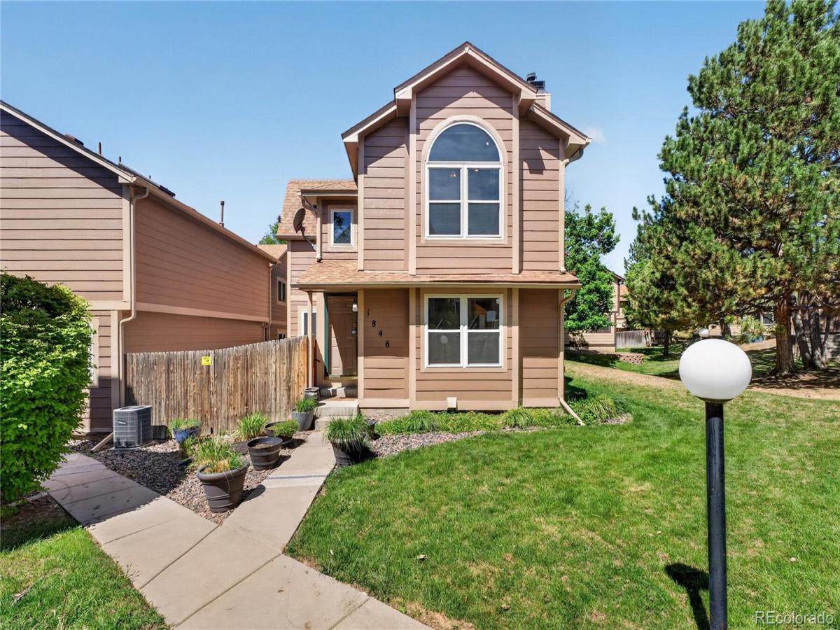 1846 S Pagosa Way #36 Aurora CO 80017 | MLS #REC5558491 MLS #REC5558491 image #0