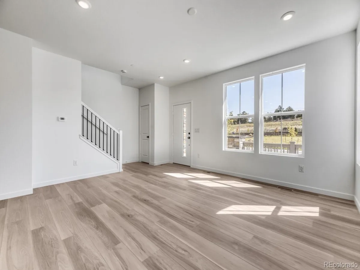 7659 S Mobile Way Centennial CO 80016 | MLS #REC5560096 08282026212258 1200 10