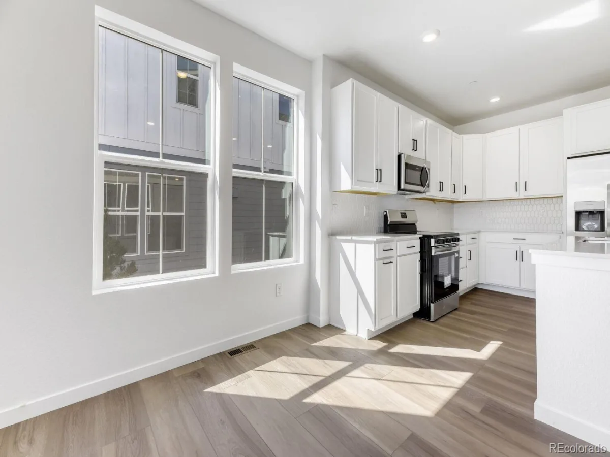 7659 S Mobile Way Centennial CO 80016 | MLS #REC5560096 08282026212258 1200 4