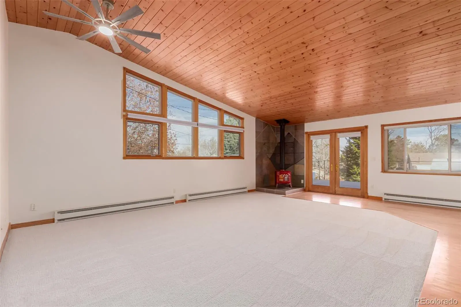 11242025232912 1600 10