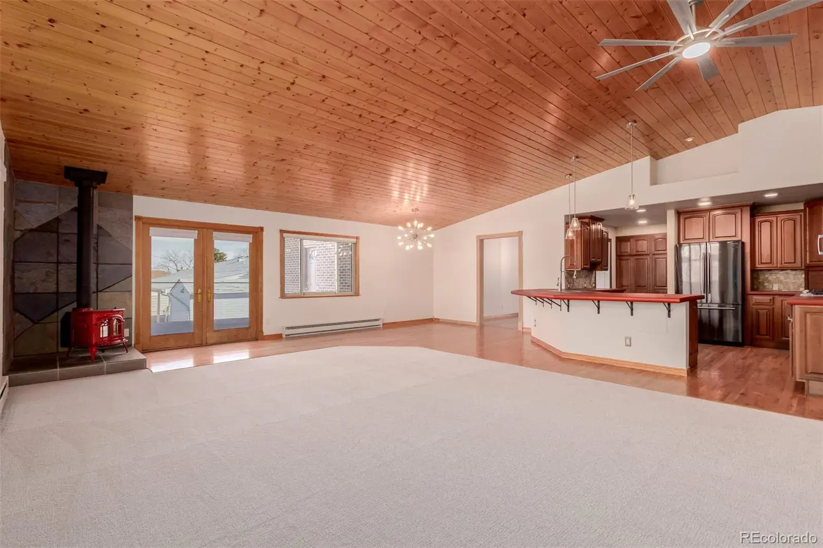 11242025232912 1600 12