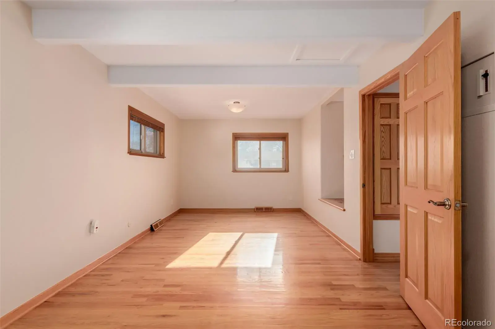 11242025232912 1600 18