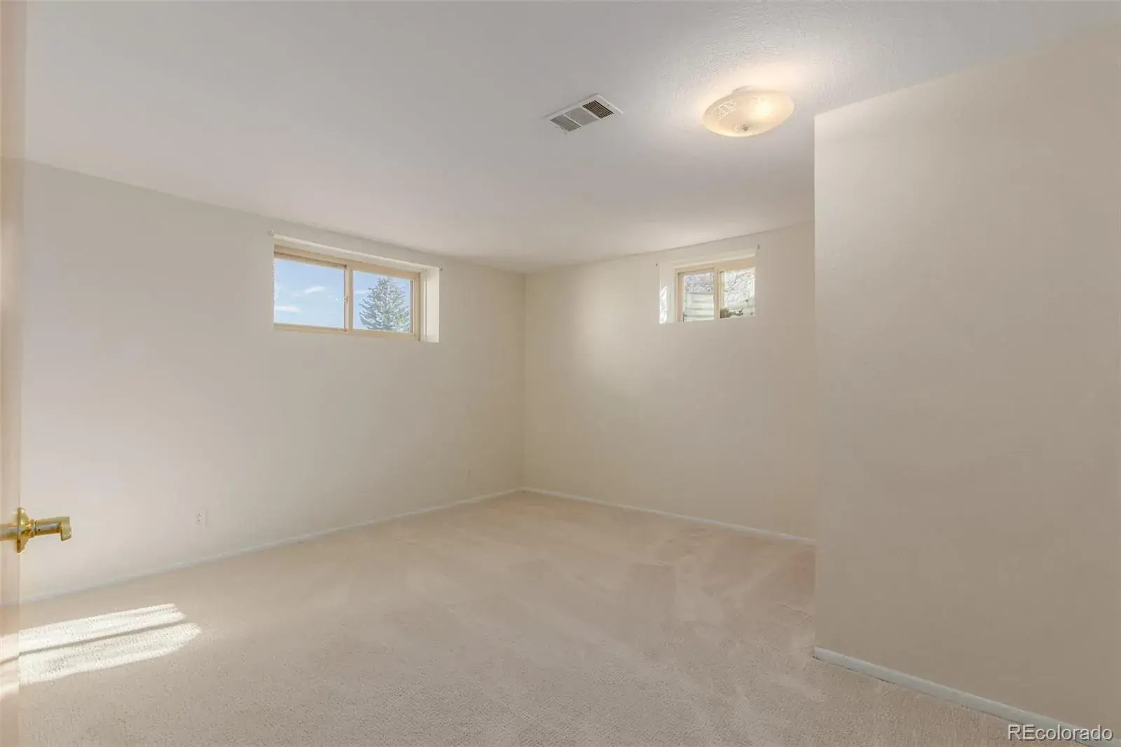 11242025232912 1600 30