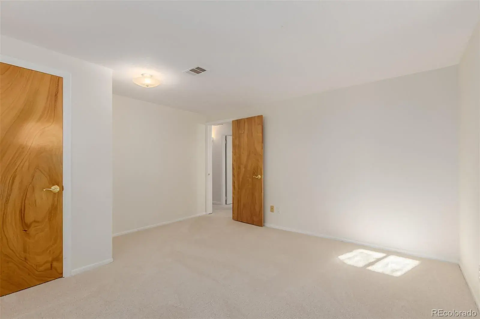 11242025232912 1600 31