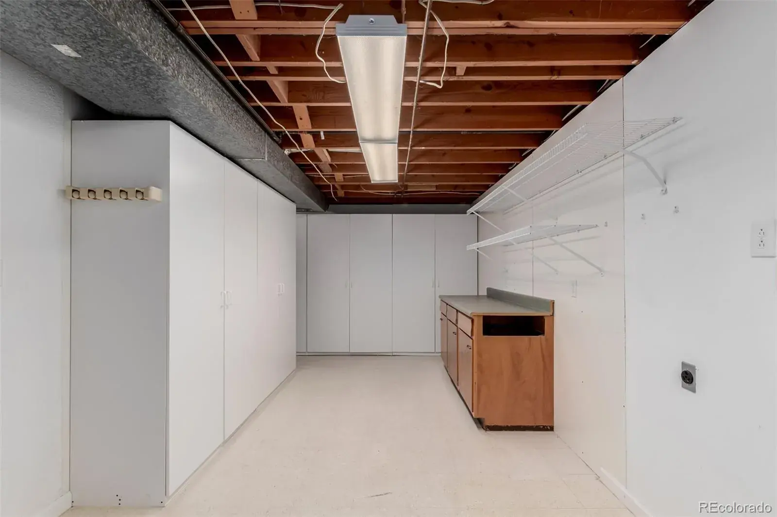 11242025232912 1600 36