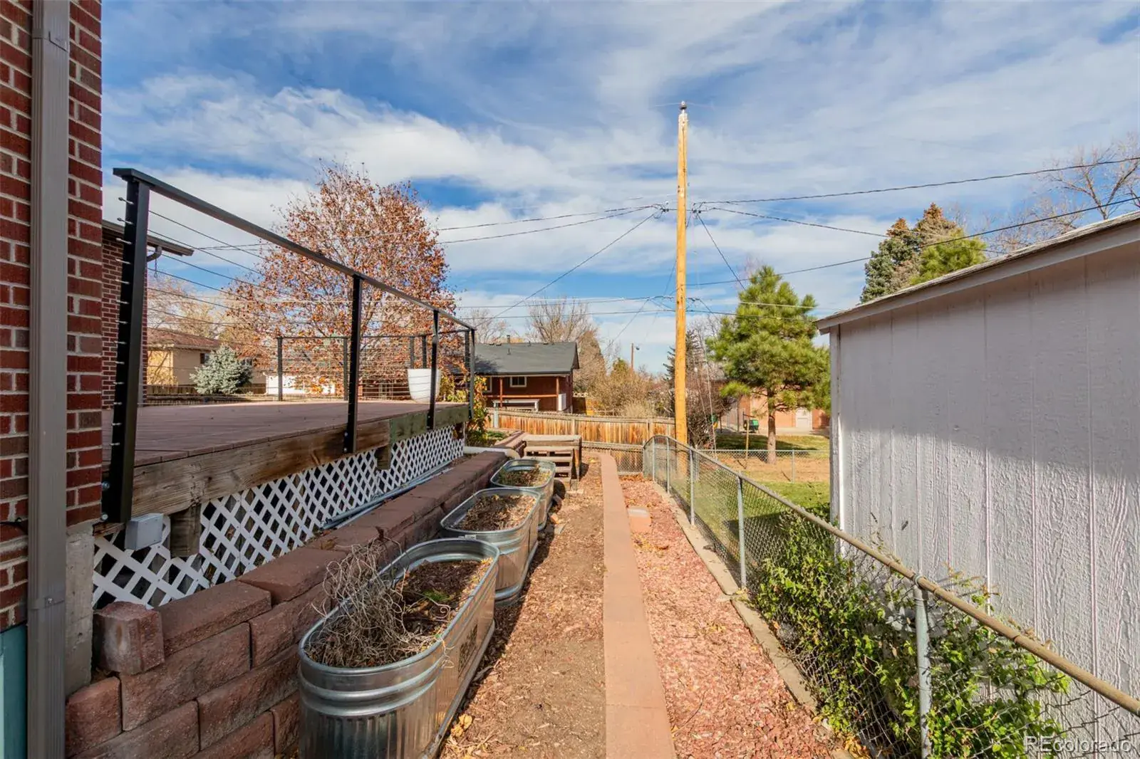 11242025232912 1600 48