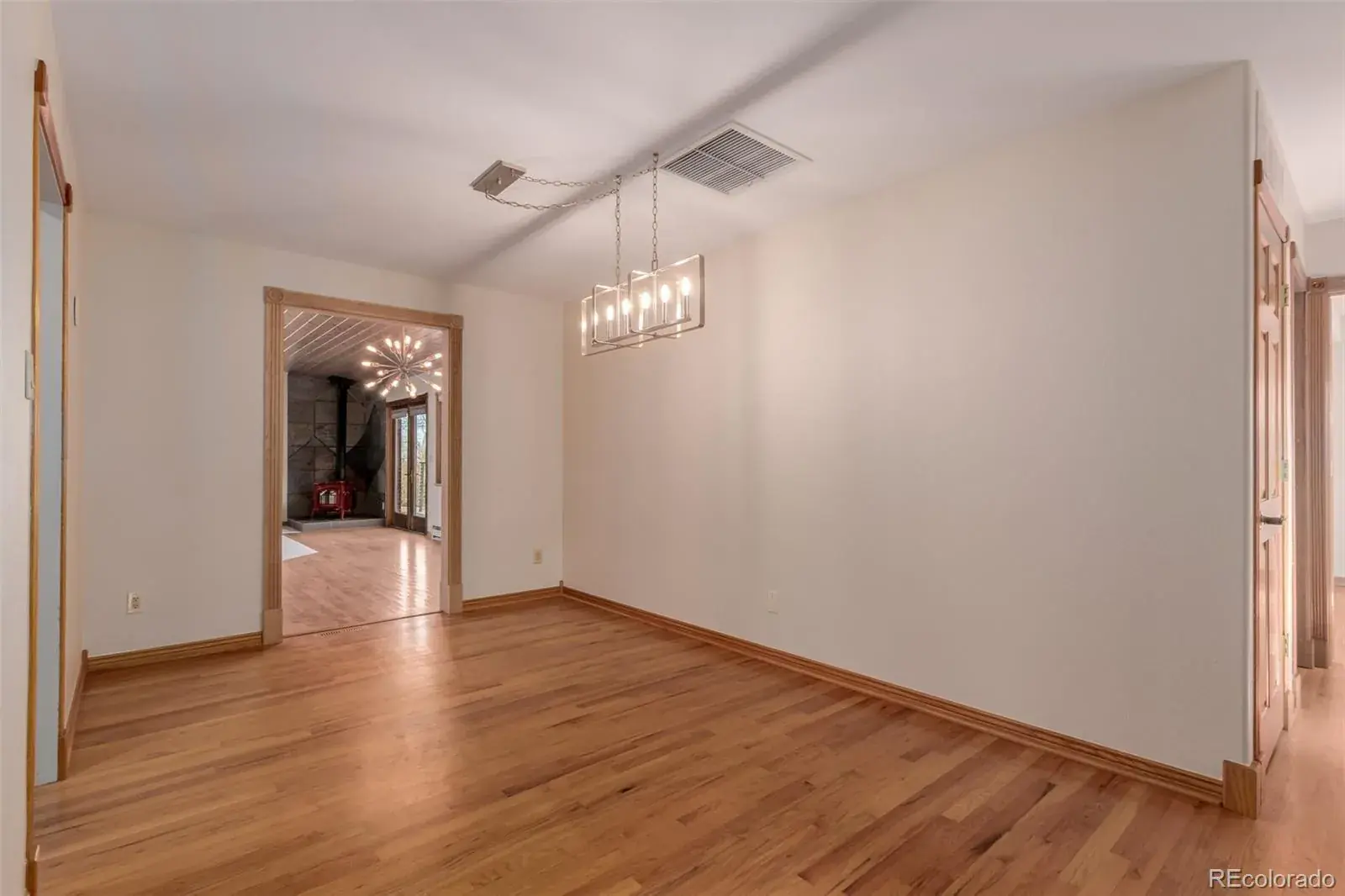 11242025232912 1600 8