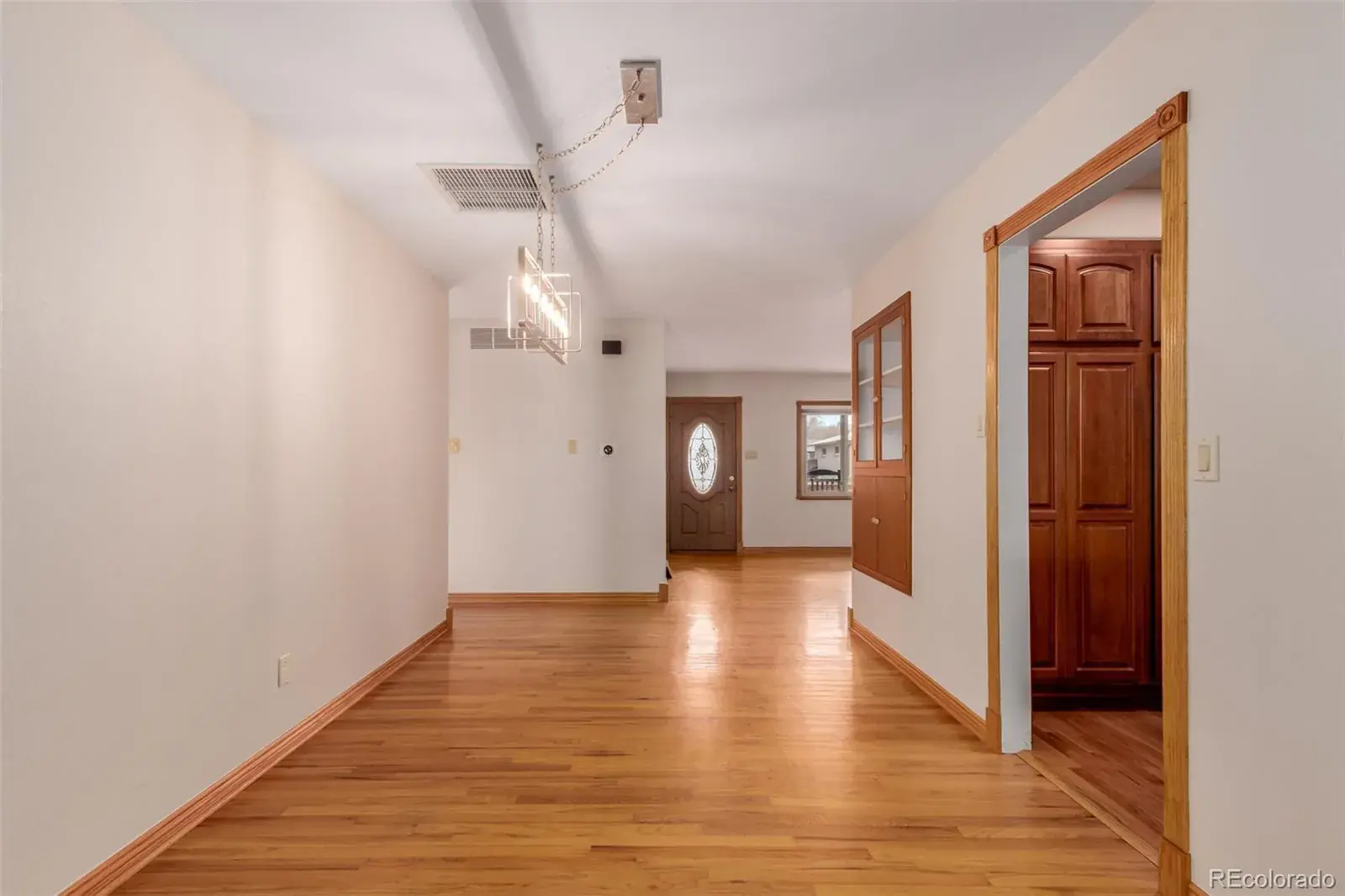 11242025232912 1600 9