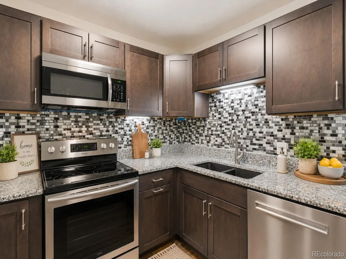 725 S Clinton Street #13B Denver CO 80247 | MLS #REC5568448 06262026170135 1200 1