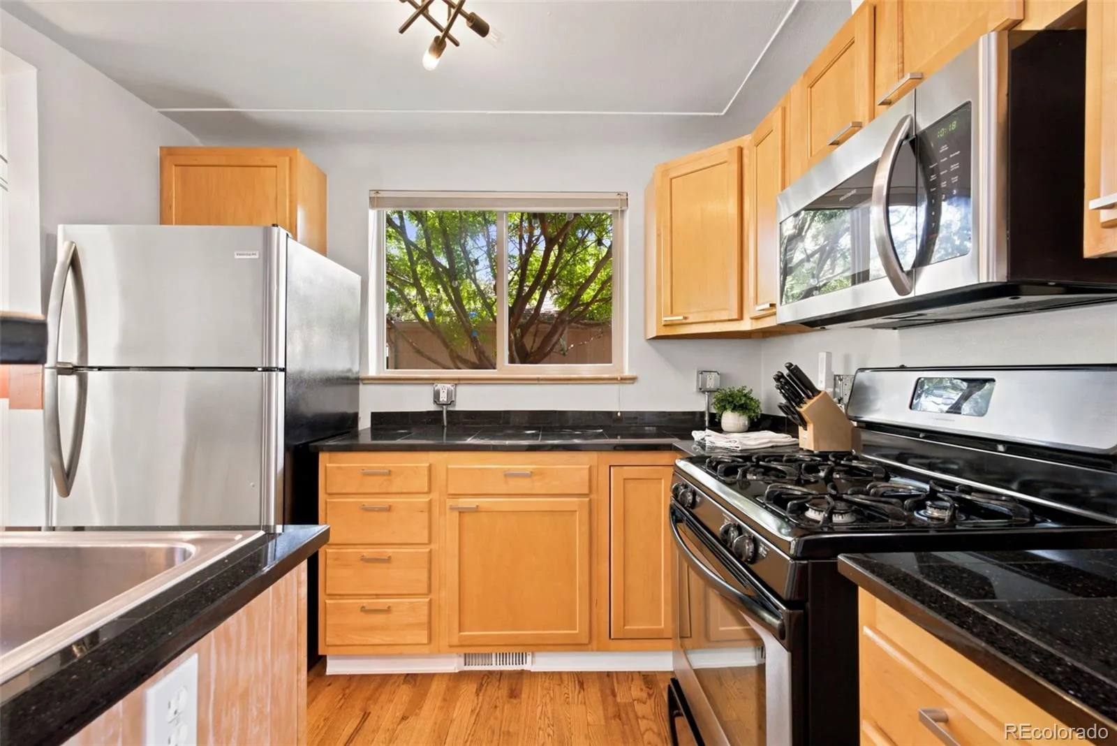 2122 W 41st Avenue Denver CO 80211 MLS #REC5569611 07102026140847 1600 8