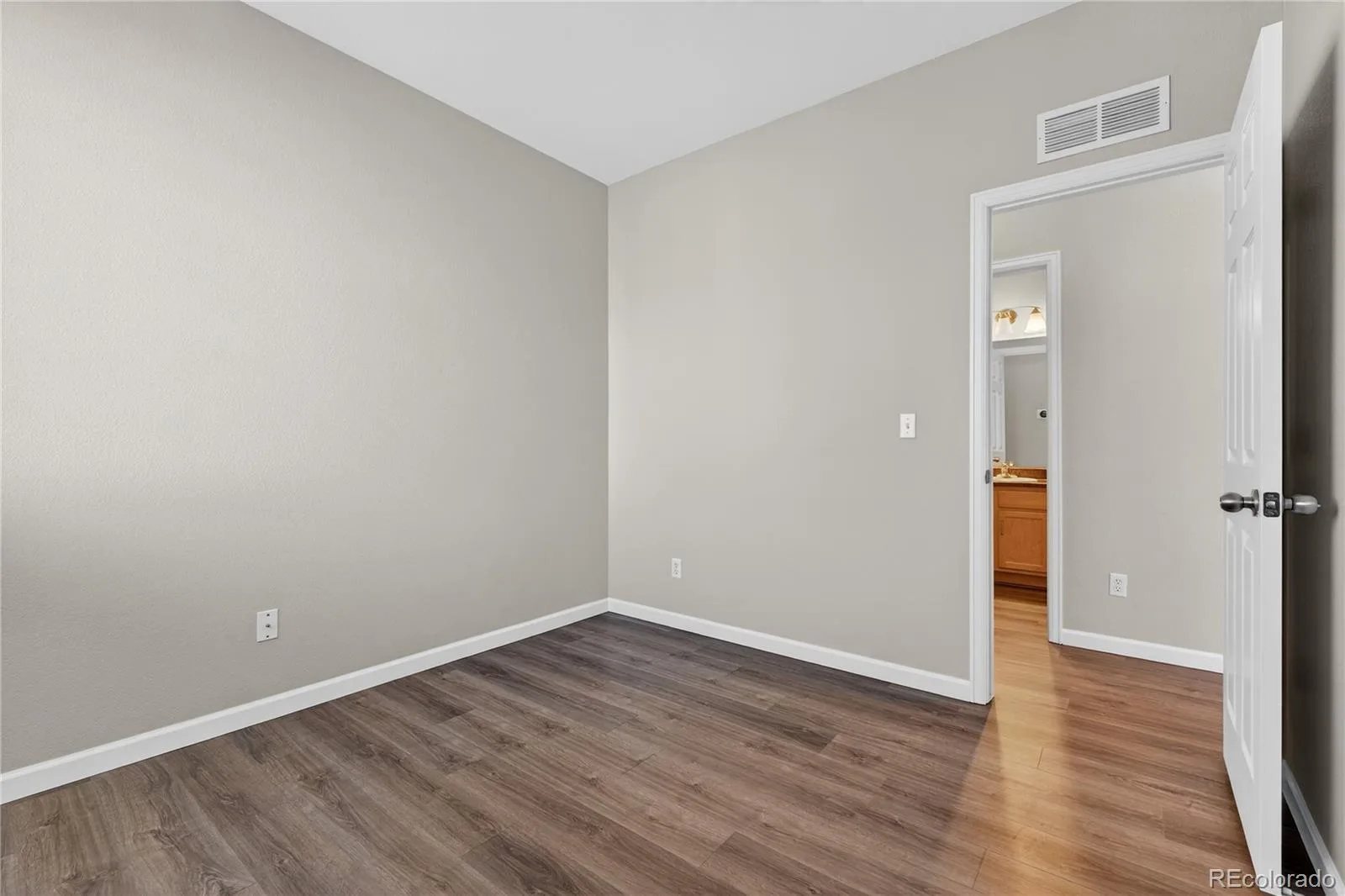 14300 Waterside Lane #X5 Broomfield CO 80023 | MLS #REC5571015 08032026192957 1600 19
