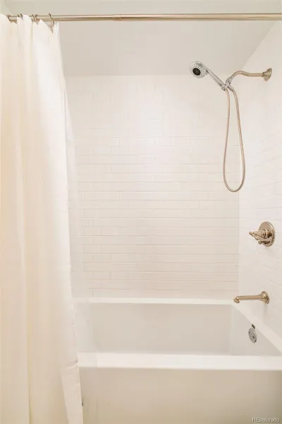 04102026170219 800 26