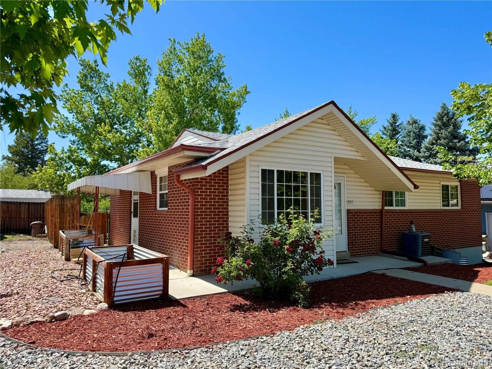 1005 Moss Street Golden CO 80401 MLS #REC5573897 06272026201656 1600 1