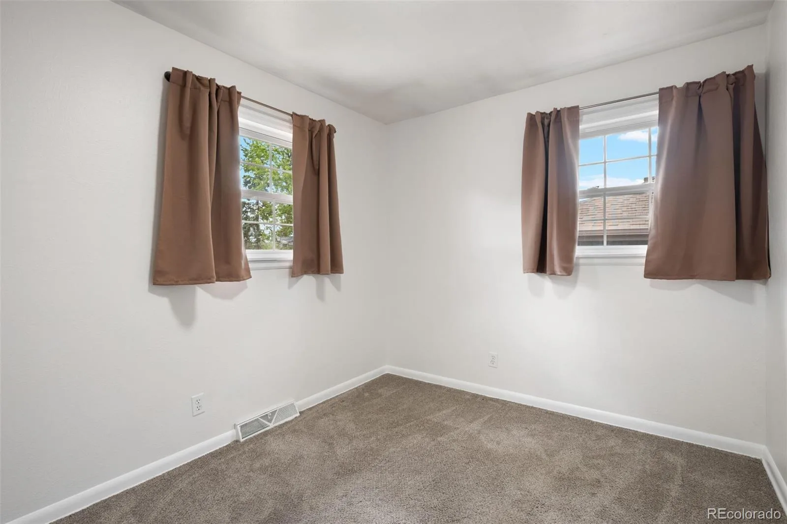 1005 Moss Street Golden CO 80401 MLS #REC5573897 06272026201656 1600 11